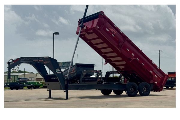 Heavy-duty dump trailer for sale in Plano, Texas